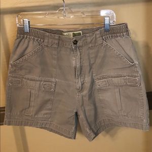 Vintage cabela’s men’s cargo shorts.